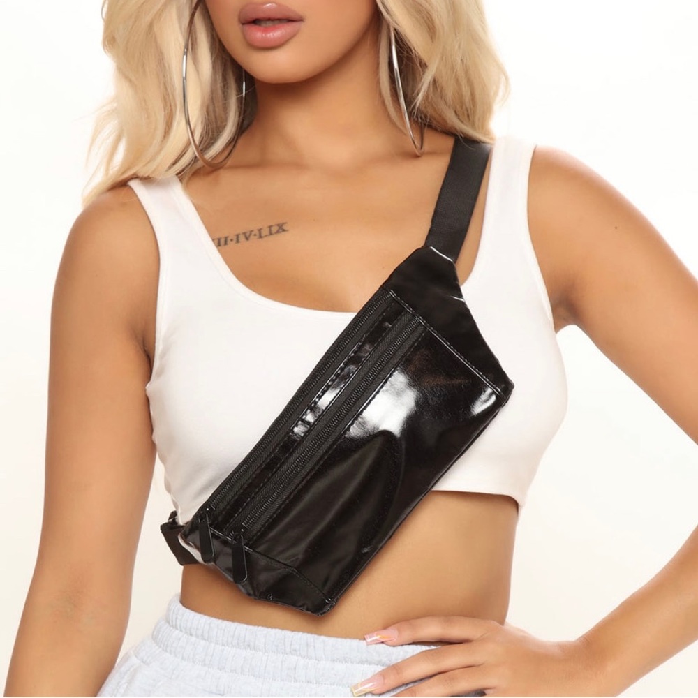 🎉$10 SALE!🎉 🖤NWT Fashion Nova Black Fanny Pack Faux Leather🖤